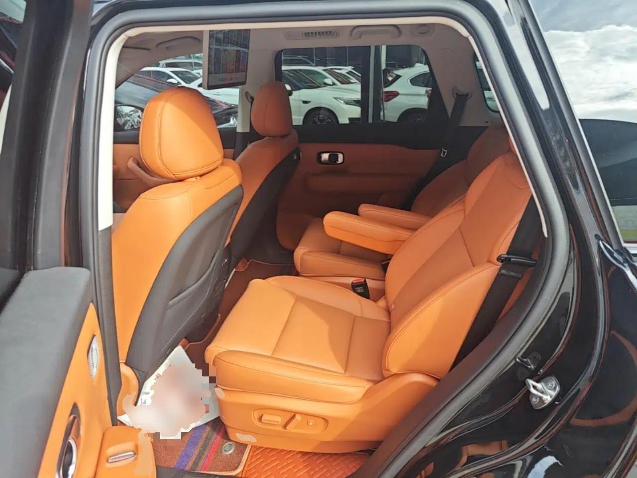 Leapmotor C16 2026 Extended-Range 280 LiDAR Zhizun Edition 6 Seats — миниатюра 20