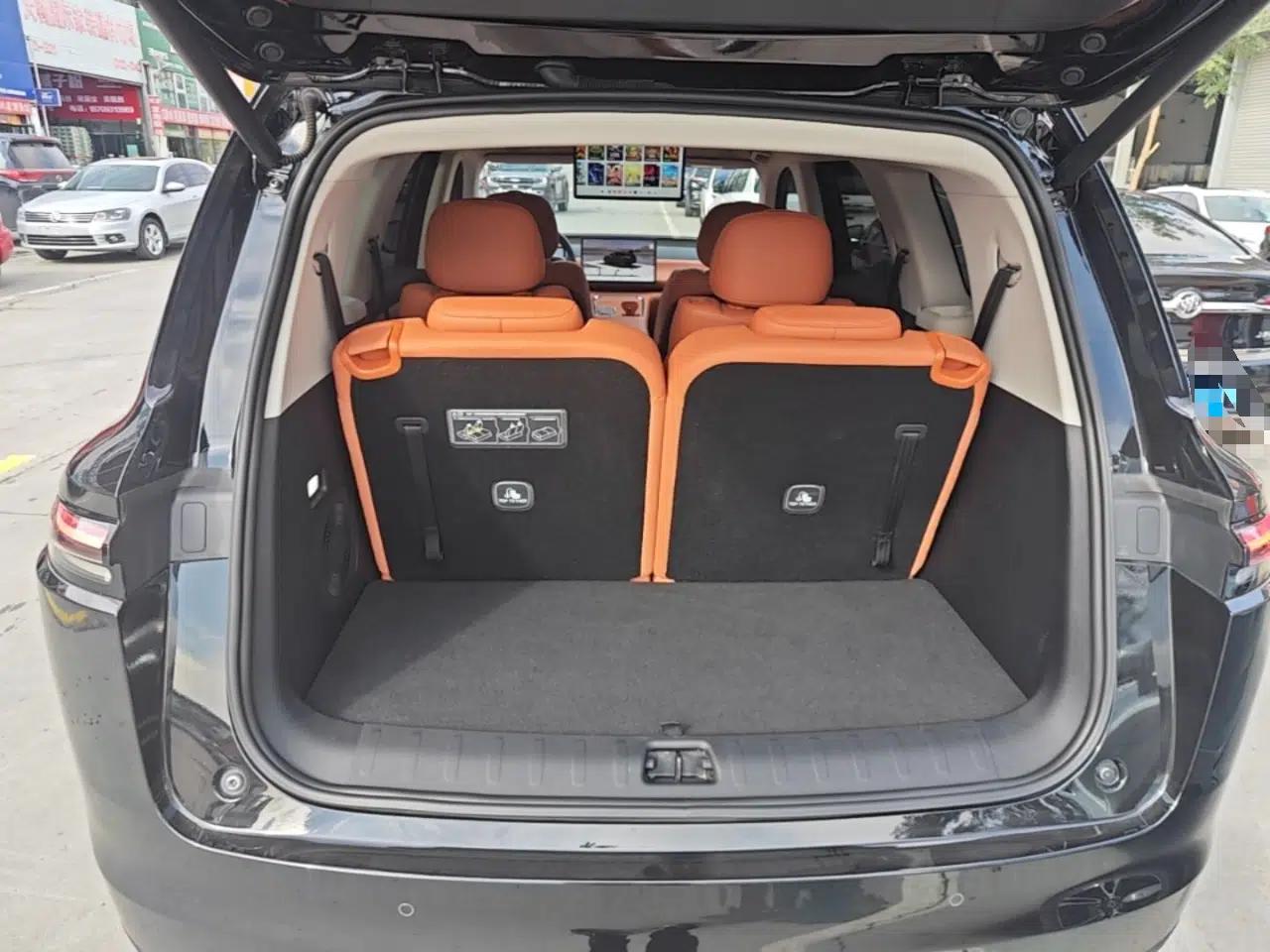 Leapmotor C16 2026 Extended-Range 280 LiDAR Zhizun Edition 6 Seats — миниатюра 22