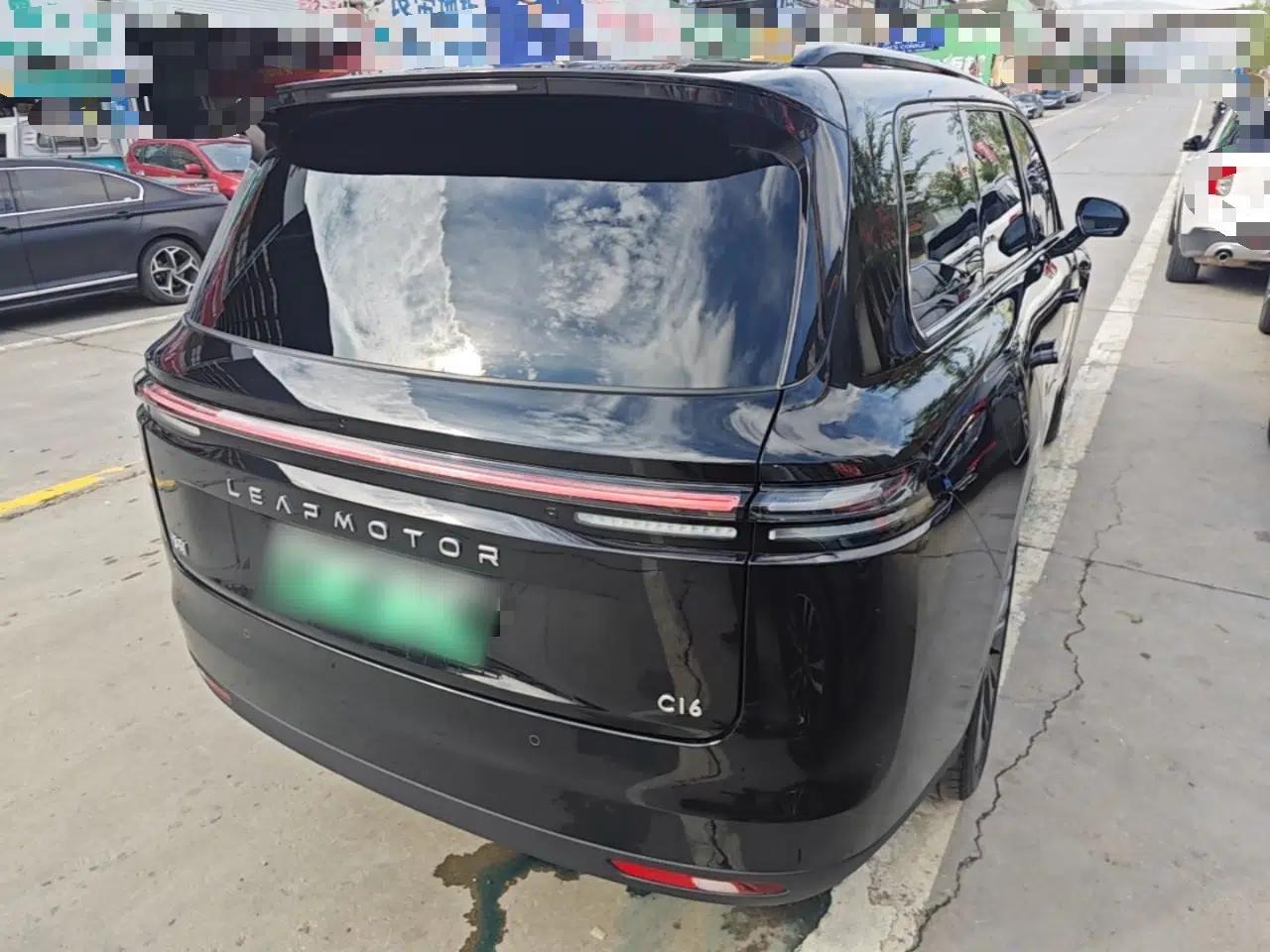 Leapmotor C16 2026 Extended-Range 280 LiDAR Zhizun Edition 6 Seats — миниатюра 6