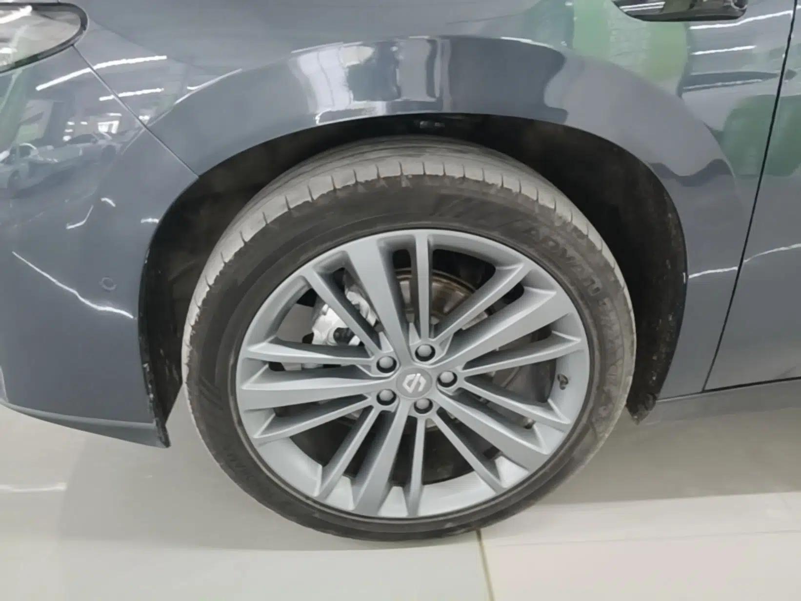 Leapmotor C16 2024 Pure Electric 520 Deluxe Edition — миниатюра 10