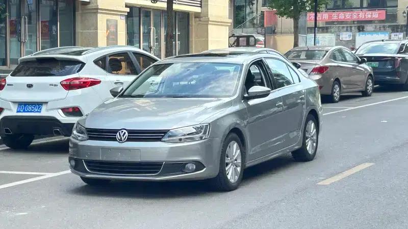 2014 Volkswagen Sagitar 1.6L Manual Comfort Edition — миниатюра 1