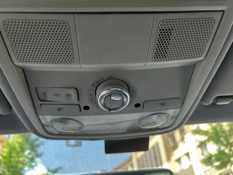 2014 Volkswagen Sagitar 1.6L Manual Comfort Edition — миниатюра 13