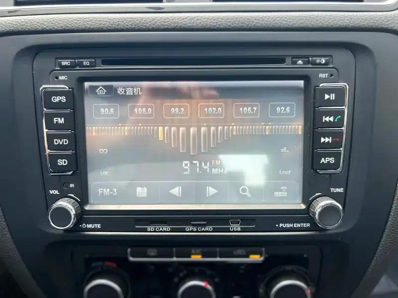 2014 Volkswagen Sagitar 1.6L Manual Comfort Edition — миниатюра 15
