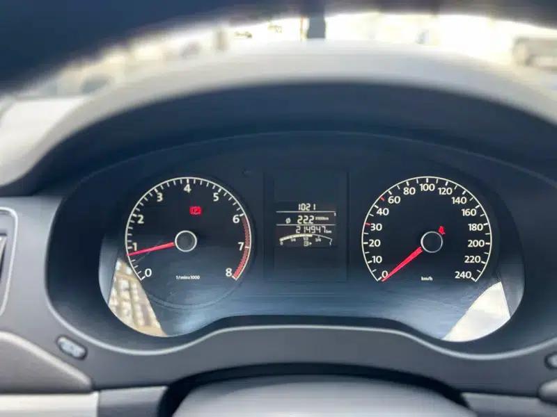 2014 Volkswagen Sagitar 1.6L Manual Comfort Edition — миниатюра 17