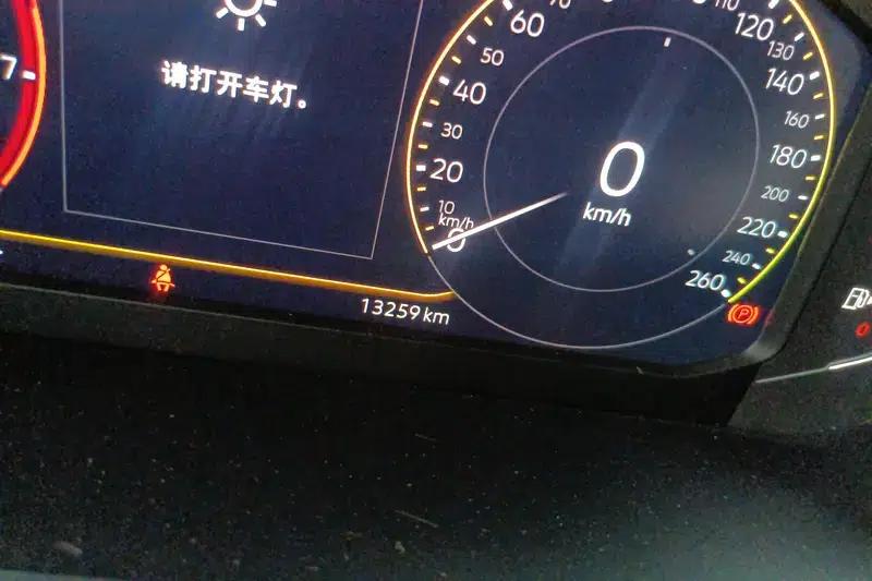 2024 Volkswagen Sagitar 300TSI DSG Super Edition — миниатюра 11