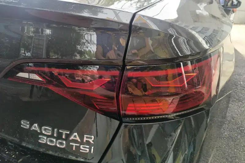 2024 Volkswagen Sagitar 300TSI DSG Super Edition — миниатюра 5