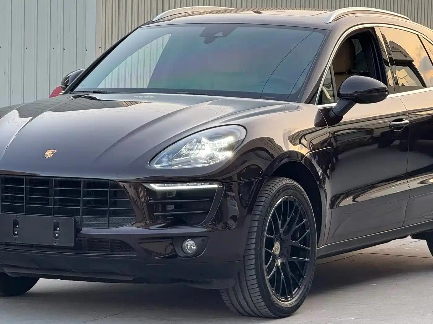 2017 Macan 2.0T — миниатюра 1