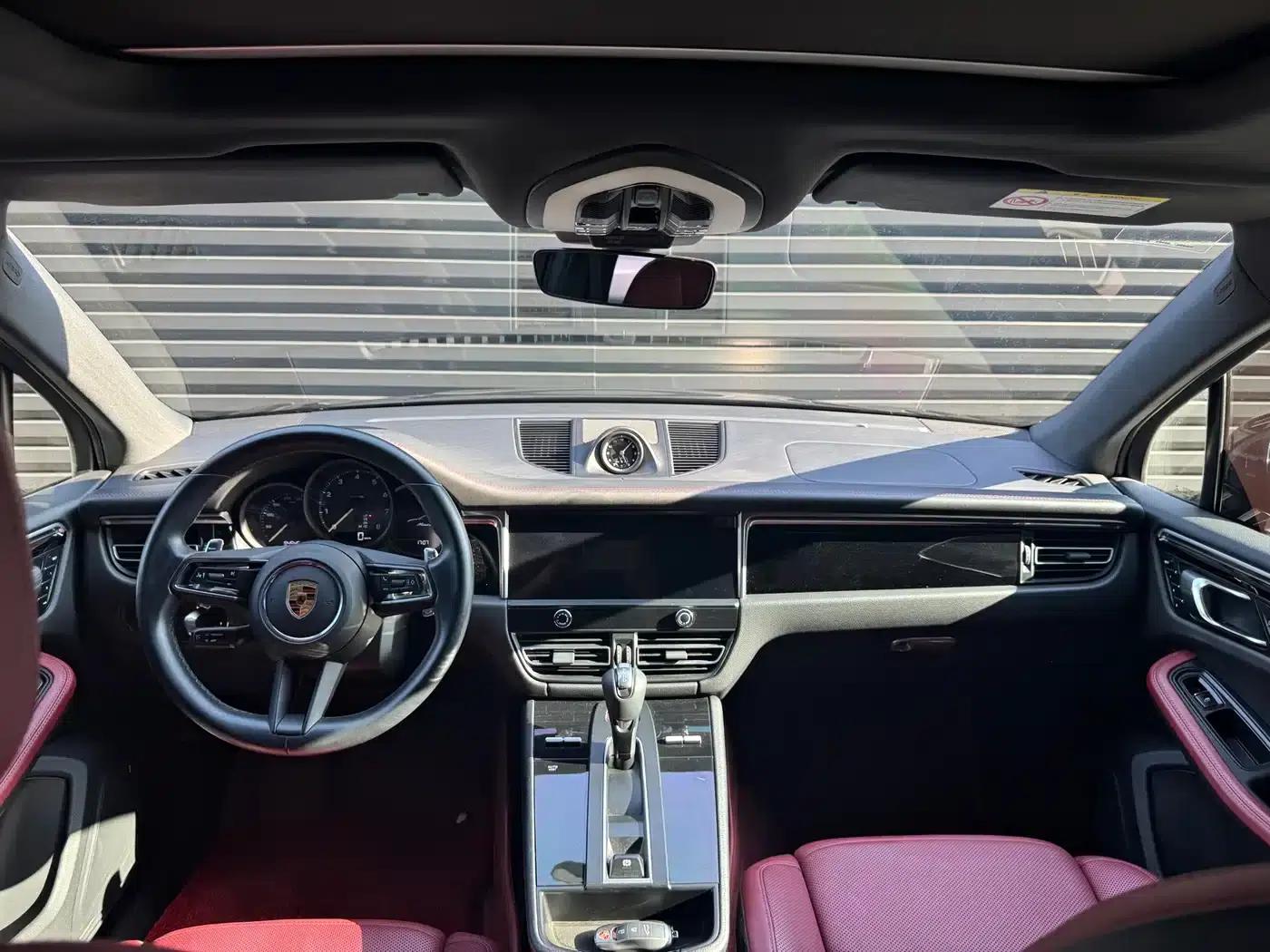 2022 Macan 2.0T — миниатюра 18
