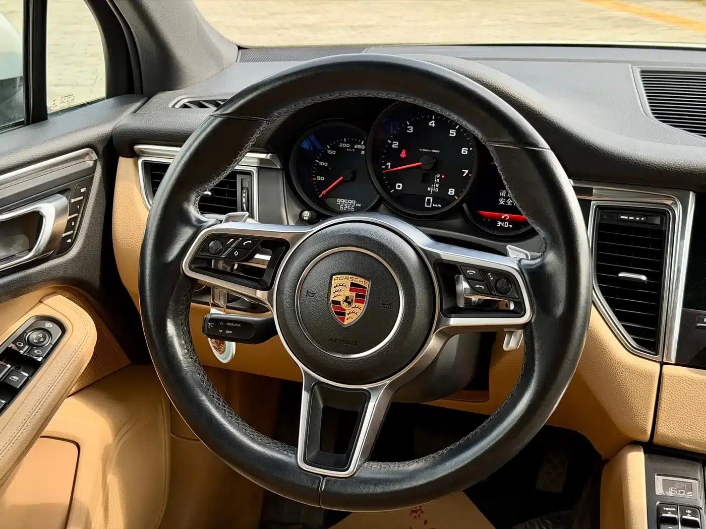 2017 Macan 2.0T — миниатюра 9