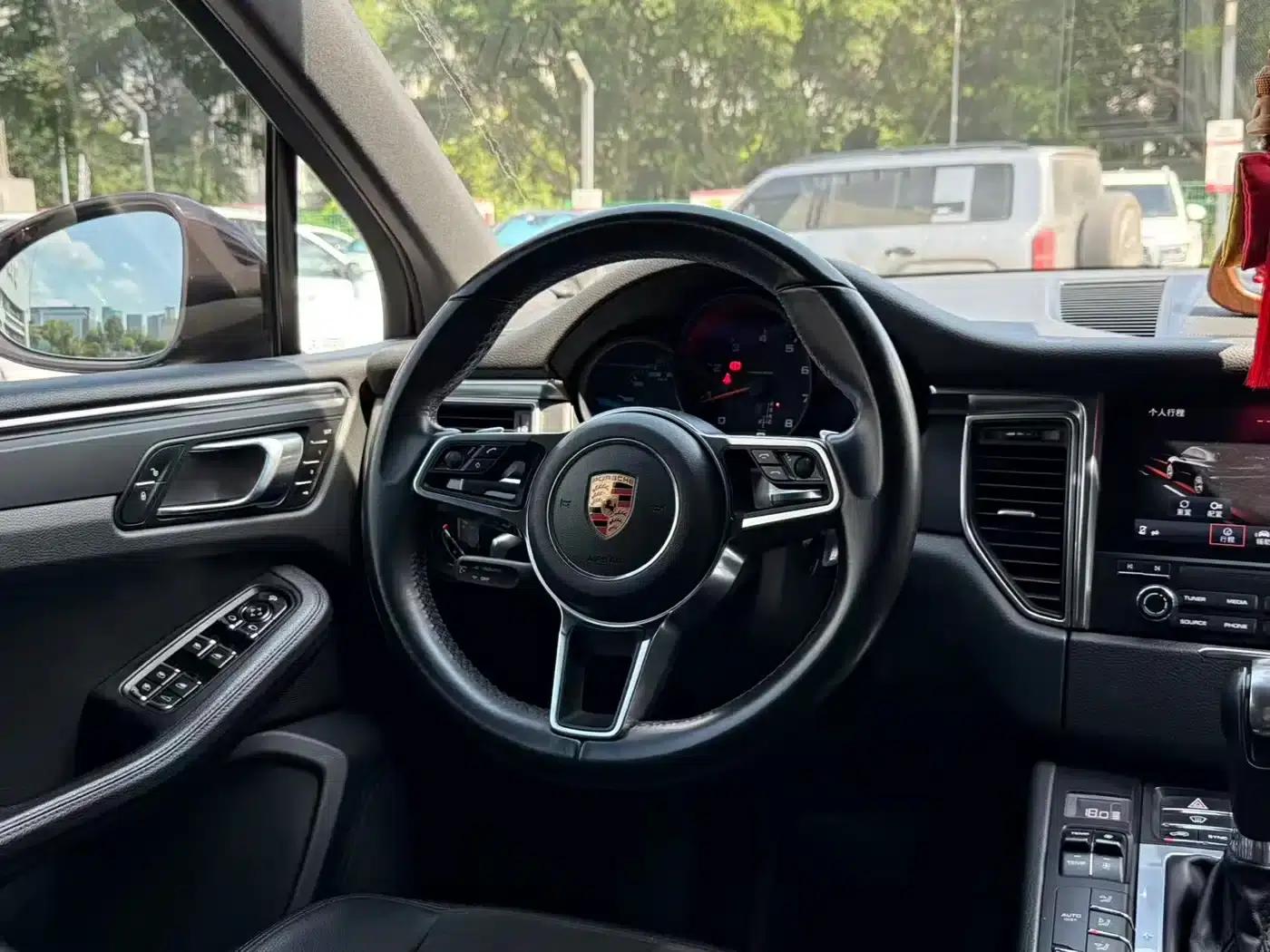 2018 Macan 2.0T — миниатюра 3