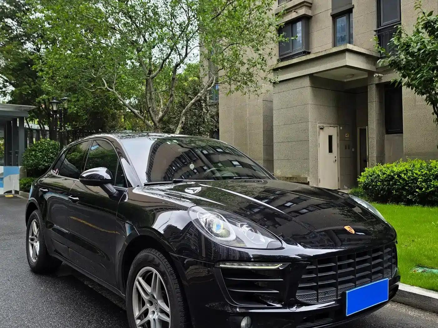2017 Macan 2.0T — миниатюра 1