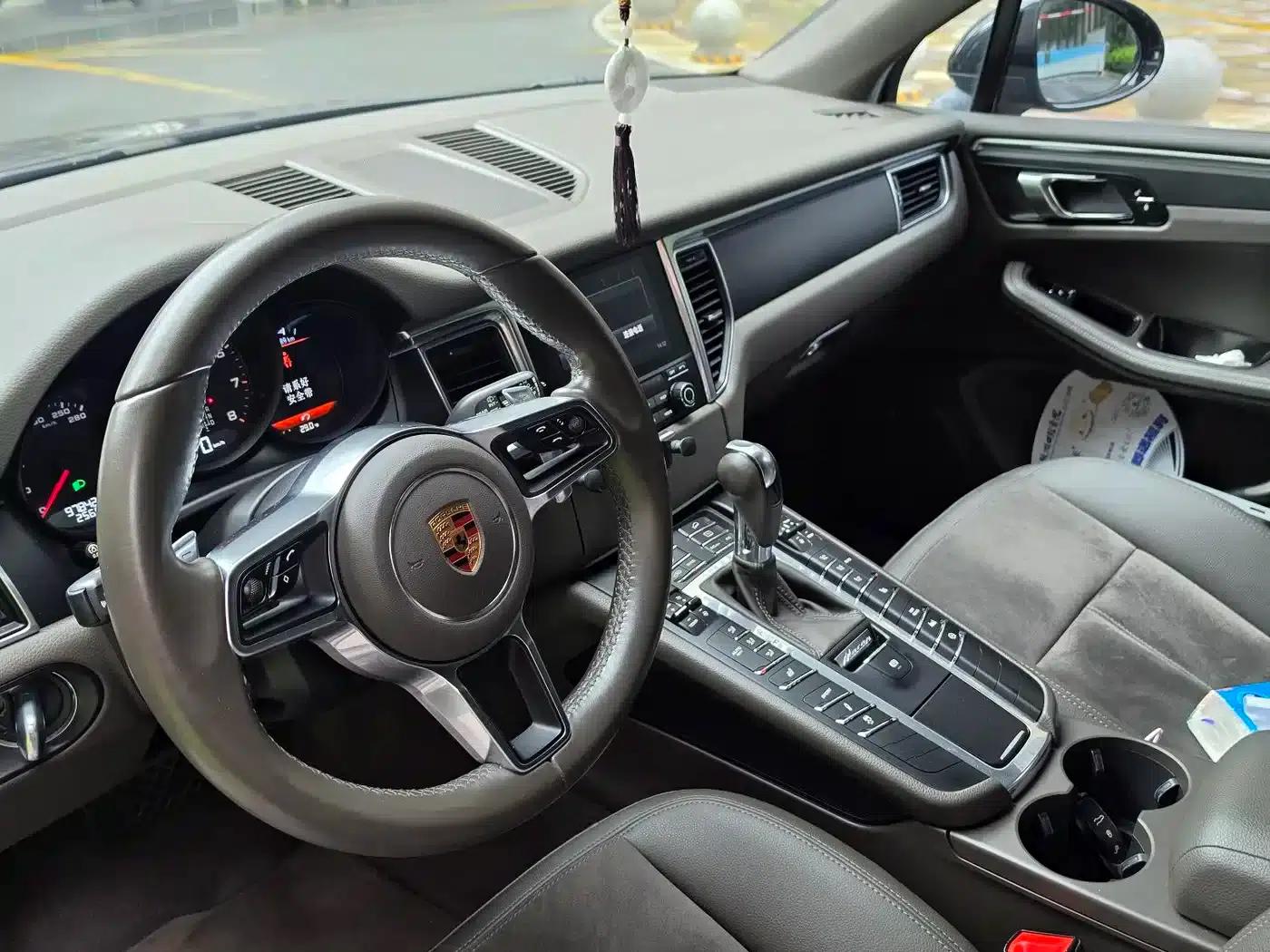 2017 Macan 2.0T — миниатюра 4