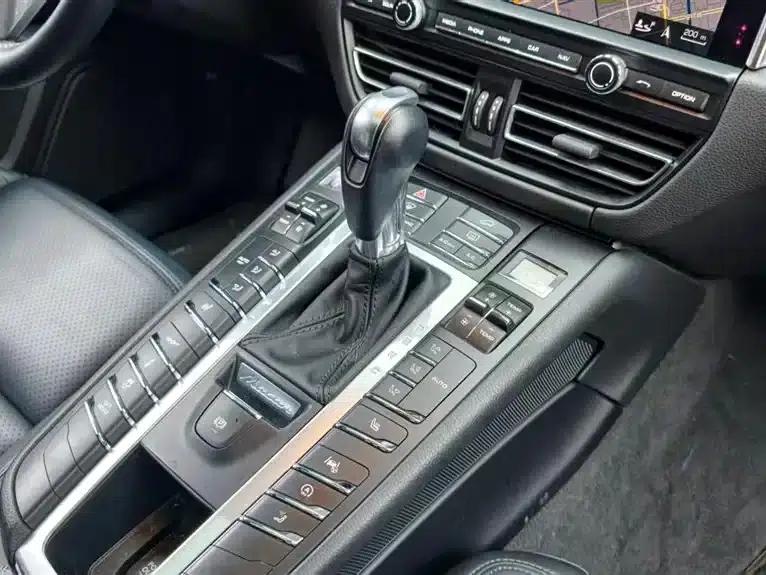 2020 Macan 2.0T — миниатюра 12