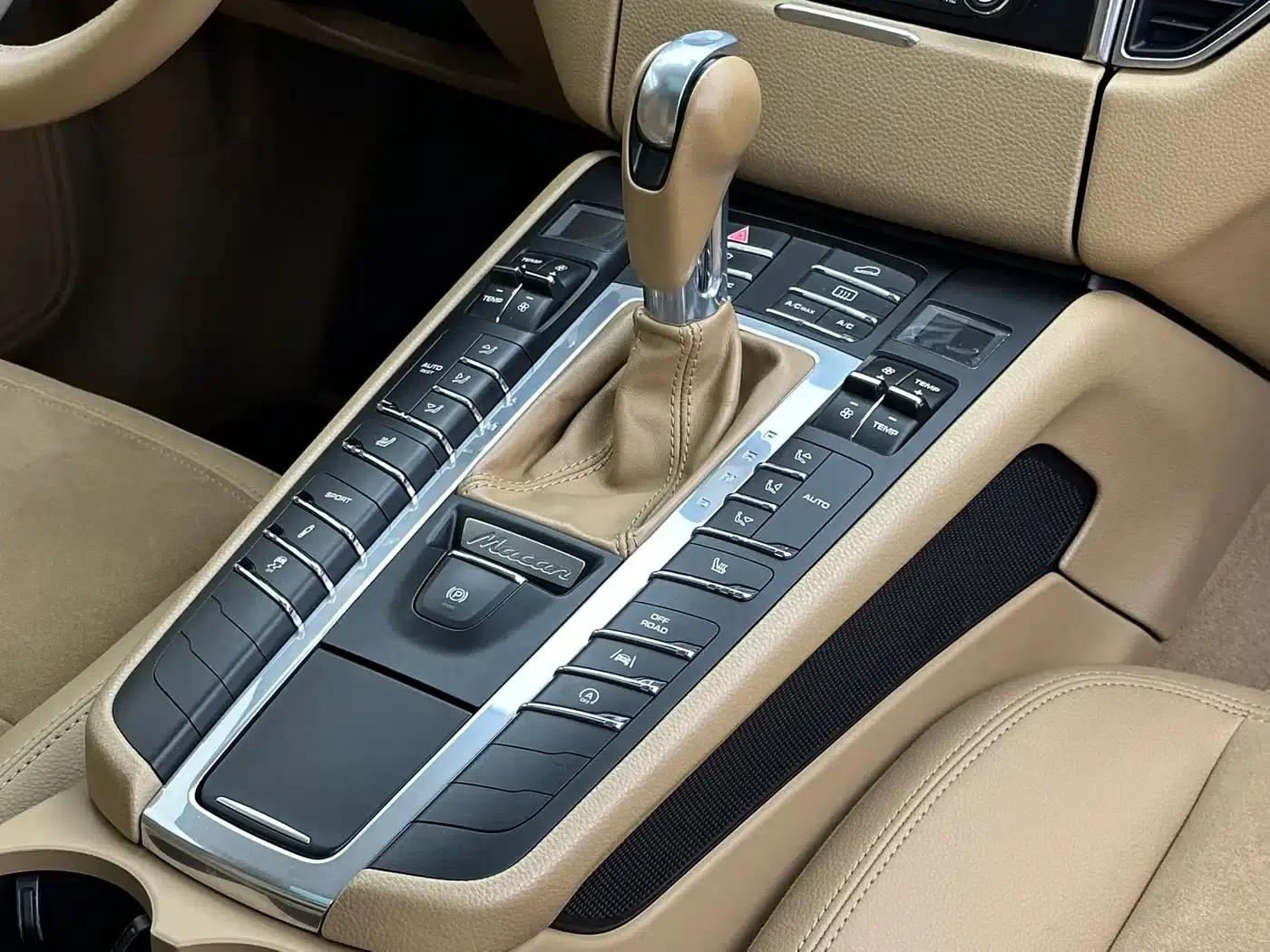 2017 Macan 2.0T — миниатюра 19