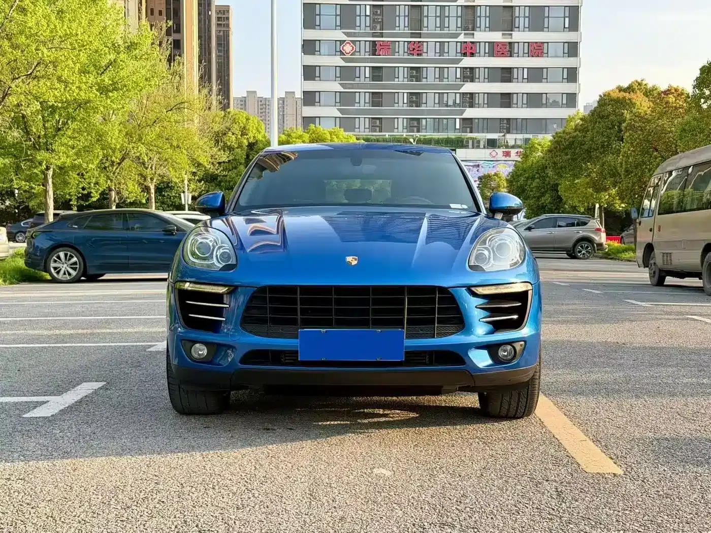 2014 Macan 2.0T — миниатюра 2