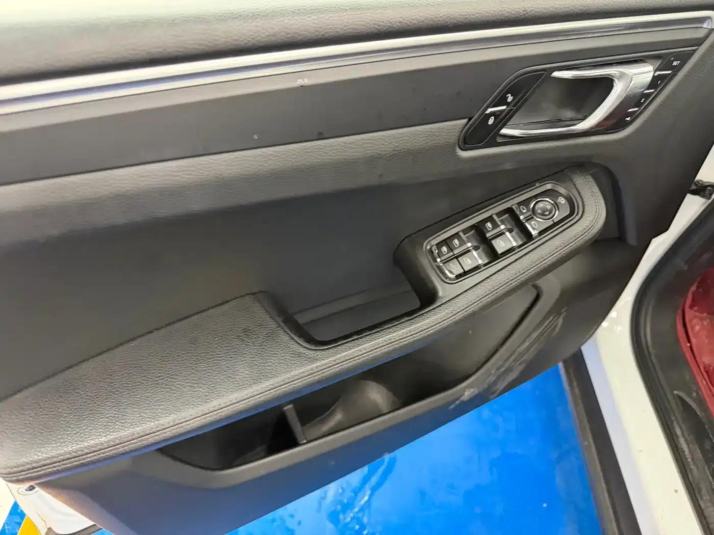 2017 Macan 2.0T — миниатюра 7