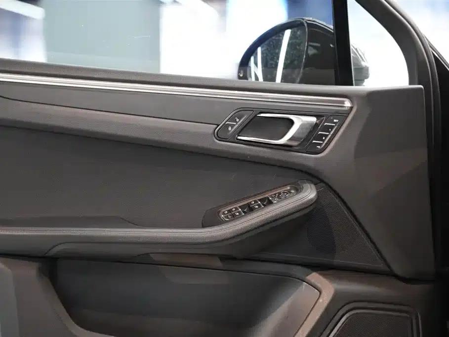 2017 Macan 2.0T — миниатюра 14