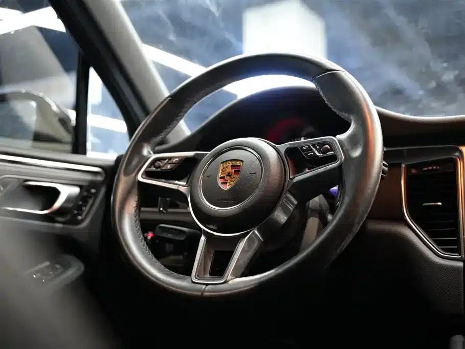 2017 Macan 2.0T — миниатюра 15