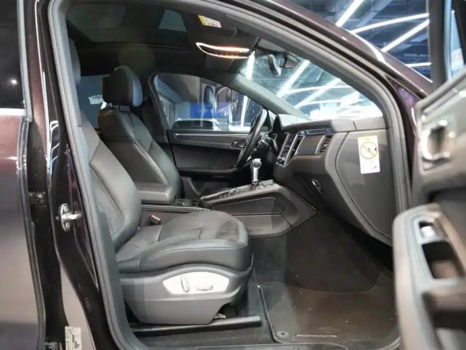 2017 Macan 2.0T — миниатюра 20