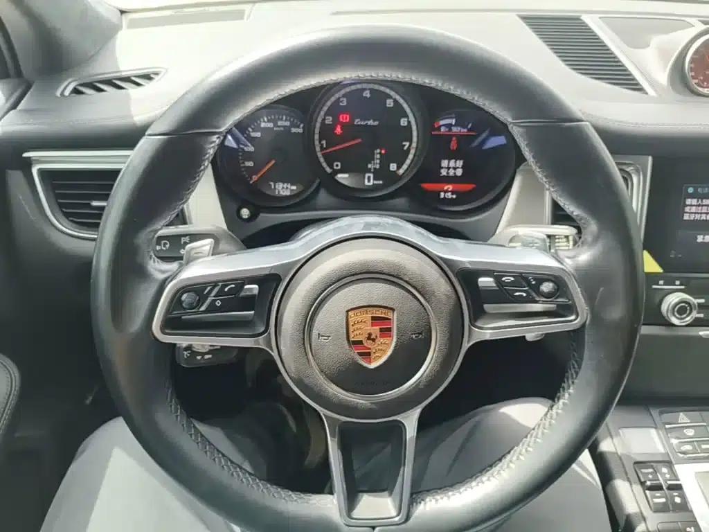 2017 Macan Turbo 3.6T — миниатюра 11