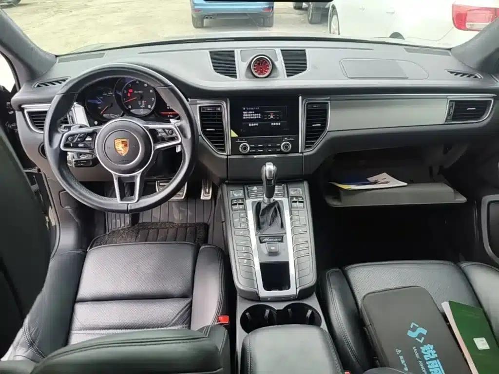 2017 Macan Turbo 3.6T — миниатюра 10