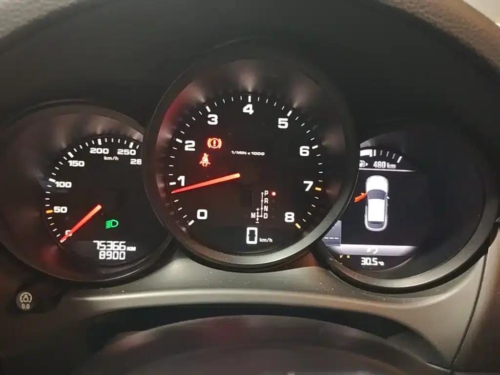 2017 Macan 2.0T — миниатюра 12
