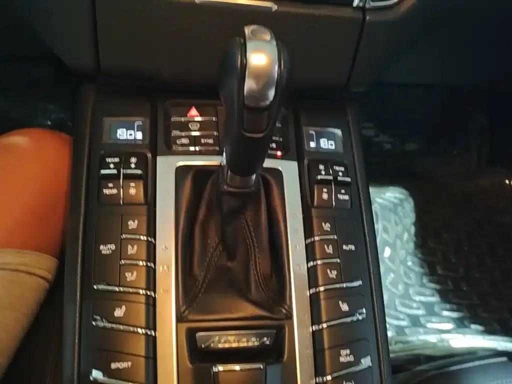 2017 Macan 2.0T — миниатюра 14