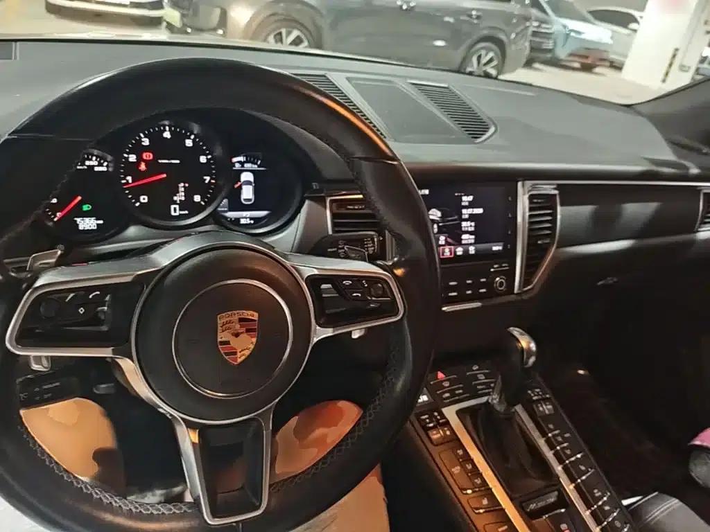 2017 Macan 2.0T — миниатюра 10