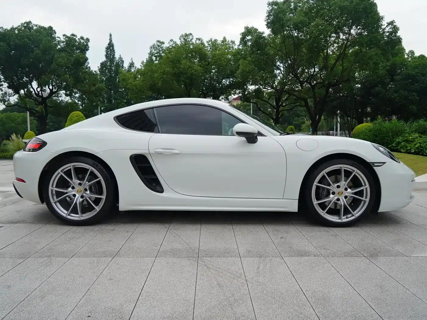 Porsche 718 Cayman 2022 2.0T — миниатюра 14