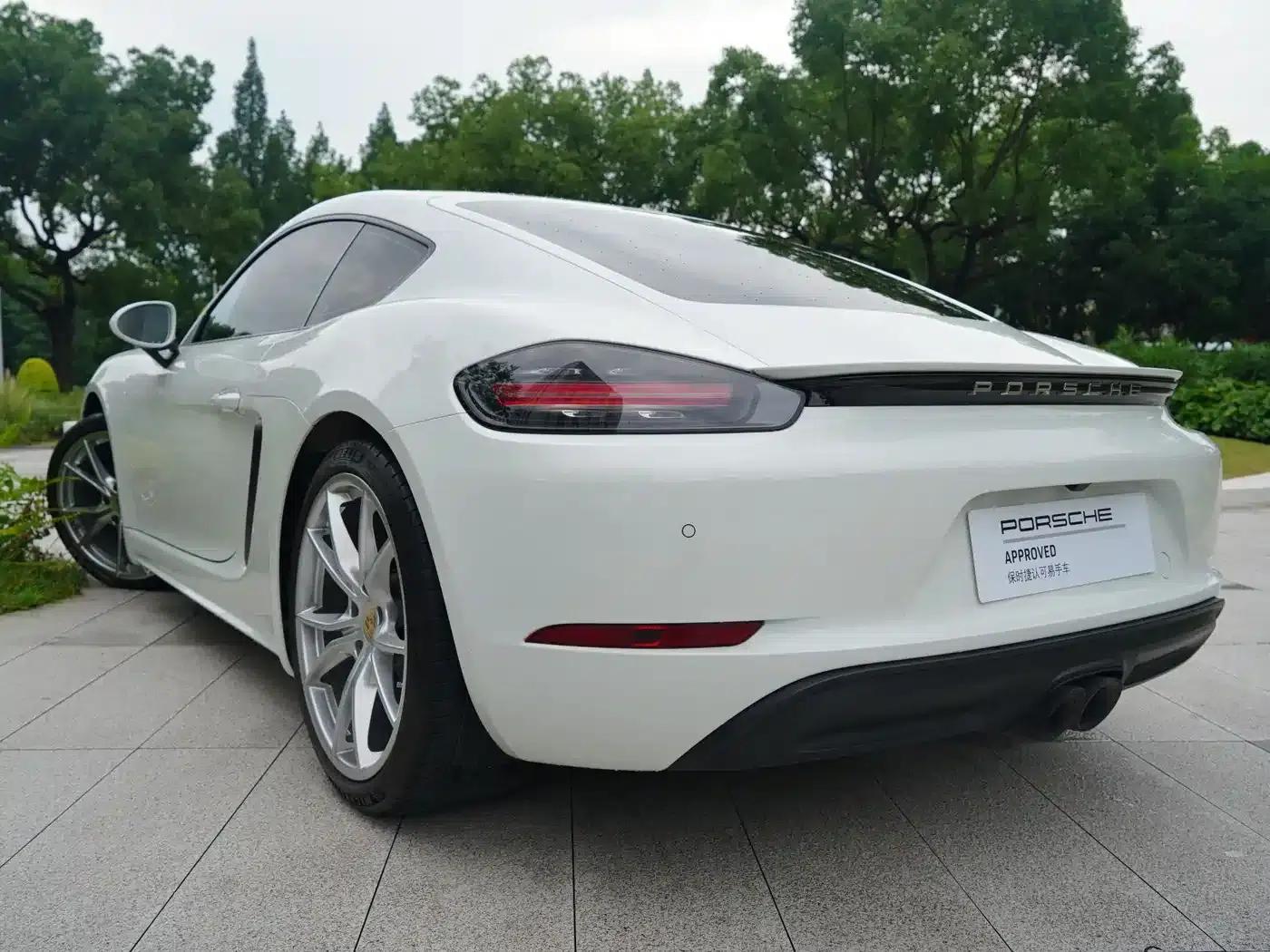 Porsche 718 Cayman 2022 2.0T — миниатюра 17