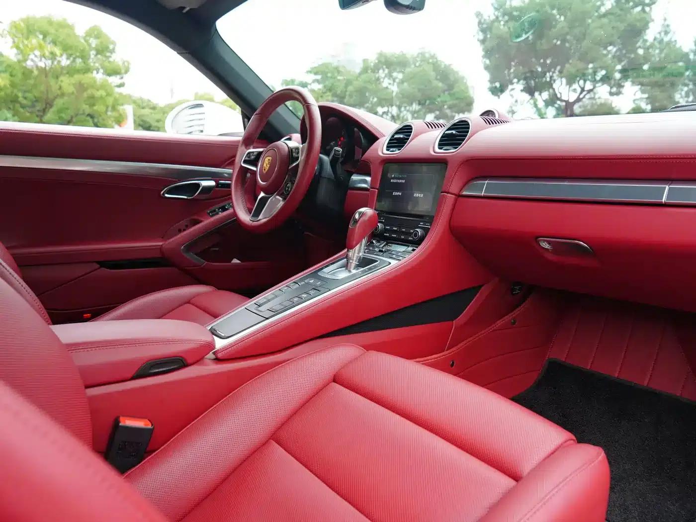 Porsche 718 Cayman 2022 2.0T — миниатюра 4