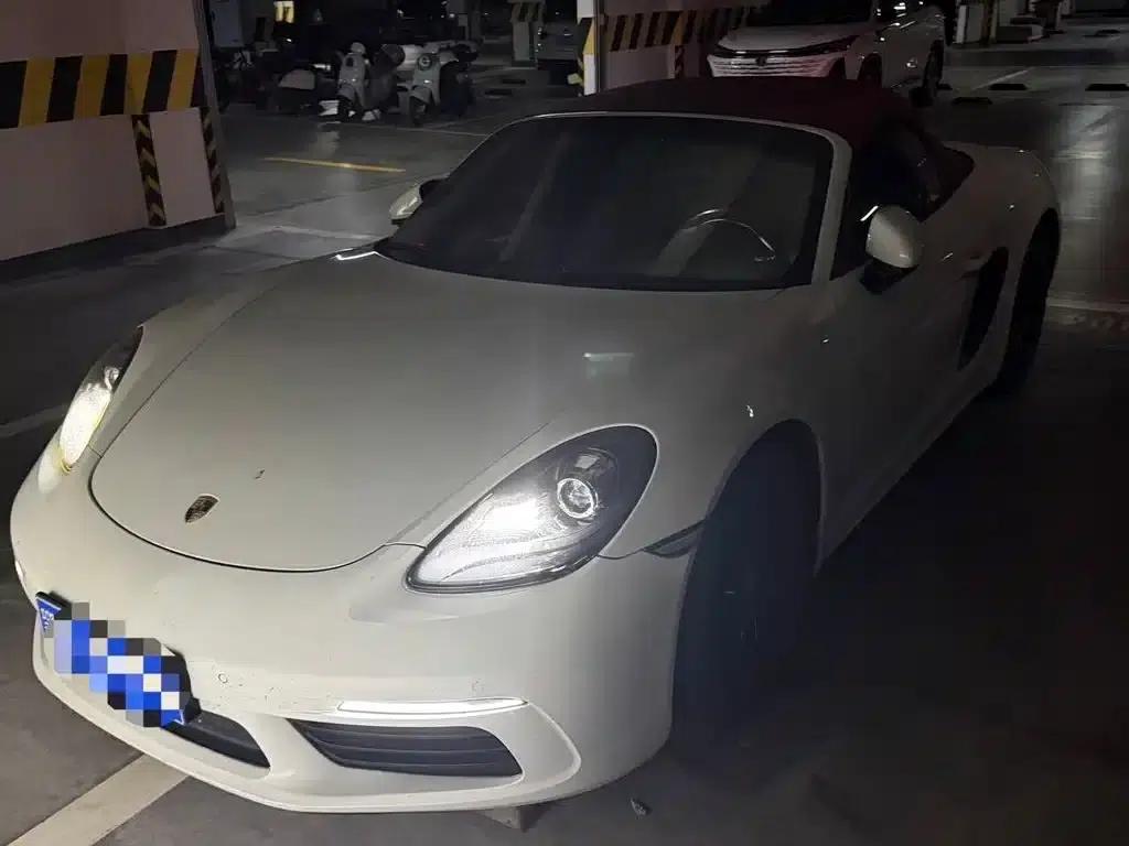 2016 Porsche 718 Boxster 2.0T — миниатюра 1