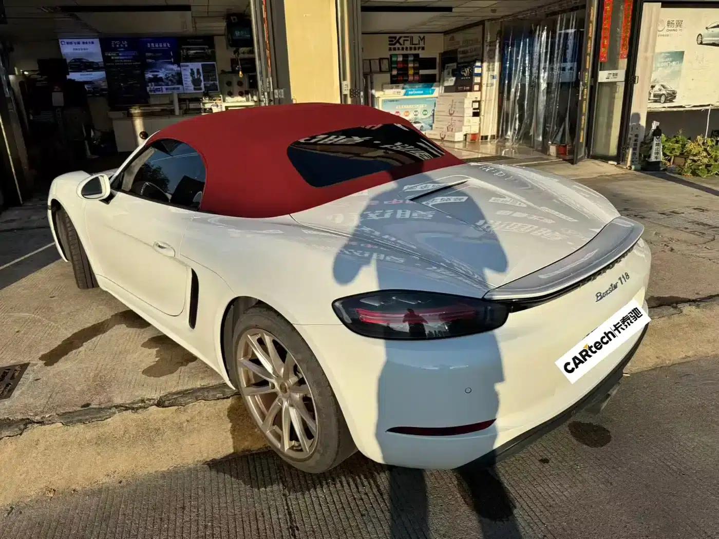 2021 Porsche 718 Boxster 2.0T — миниатюра 4
