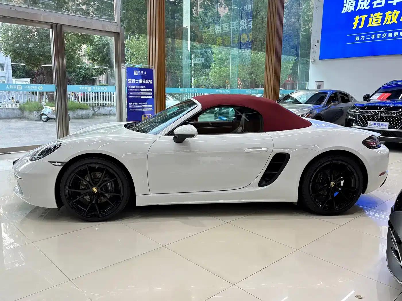 2022 Porsche 718 Boxster 2.0T — миниатюра 8