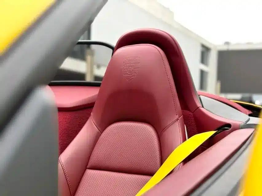 2022 Porsche 718 Boxster 2.0T — миниатюра 11