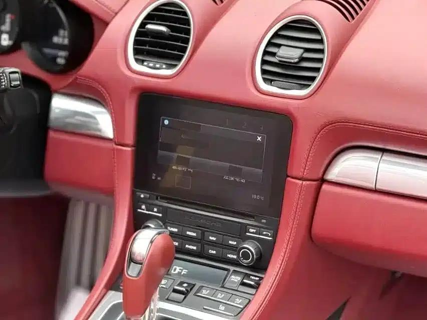 2022 Porsche 718 Boxster 2.0T — миниатюра 8