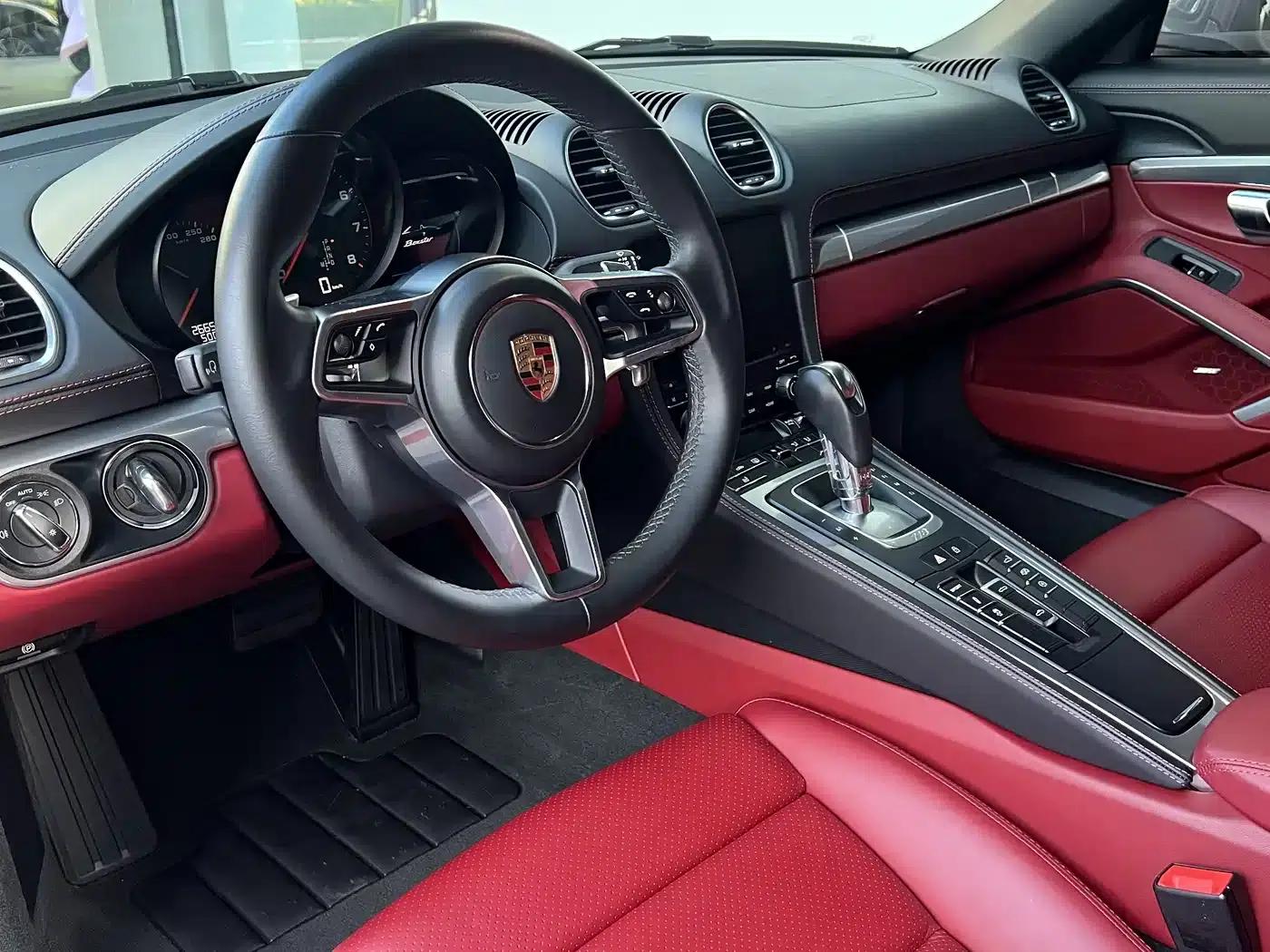 2020 Porsche 718 Boxster 2.0T — миниатюра 6