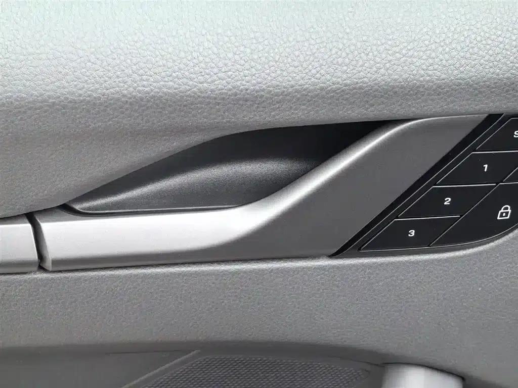 2023 Porsche 911 Carrera S 3.0T — миниатюра 24