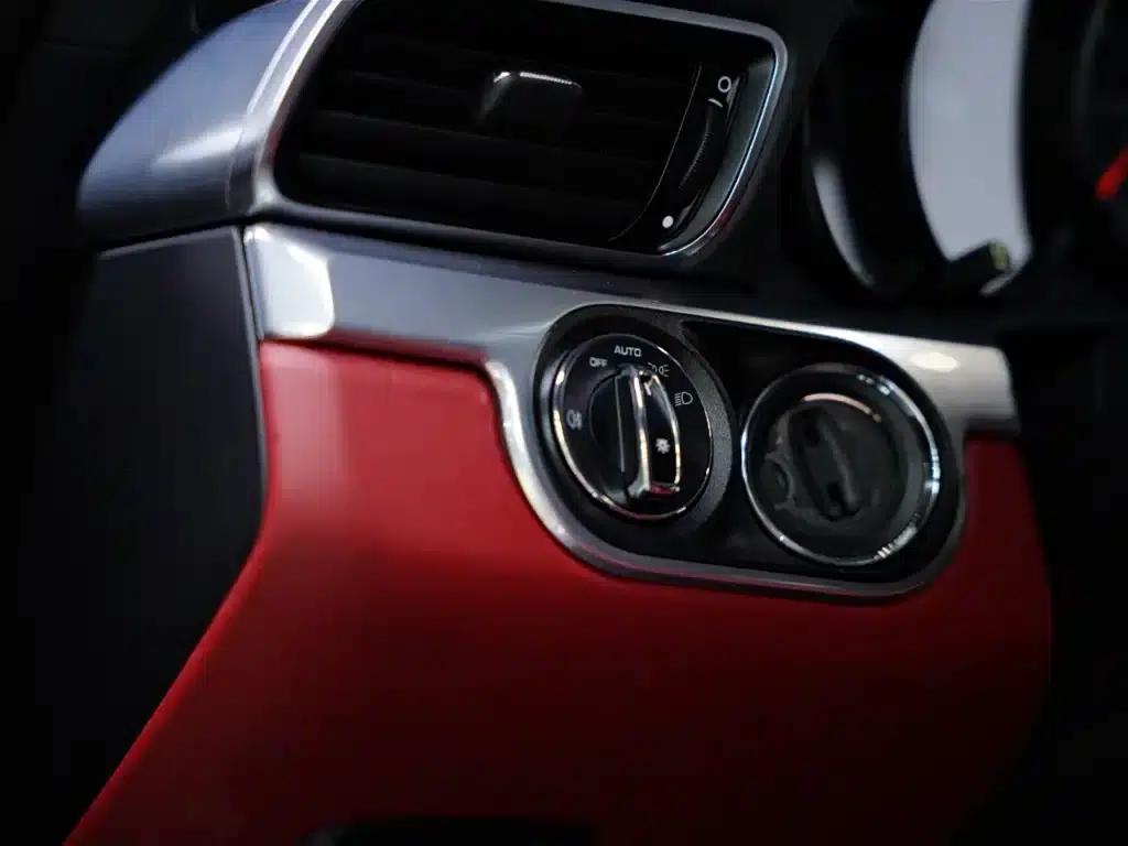 2016 Porsche 911 Carrera 4 3.0T — миниатюра 32