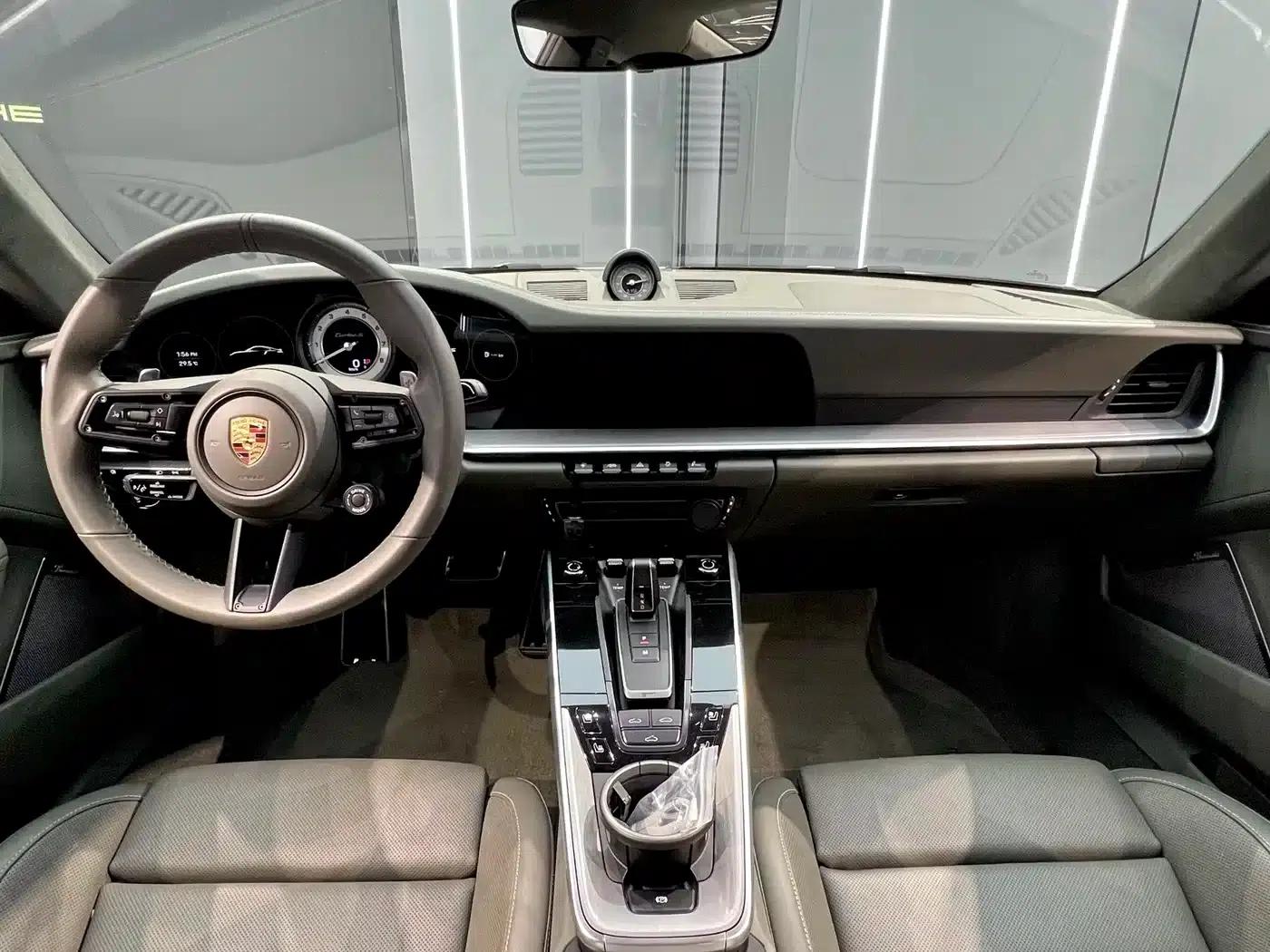2022 Porsche 911 Turbo S 3.7T — миниатюра 5