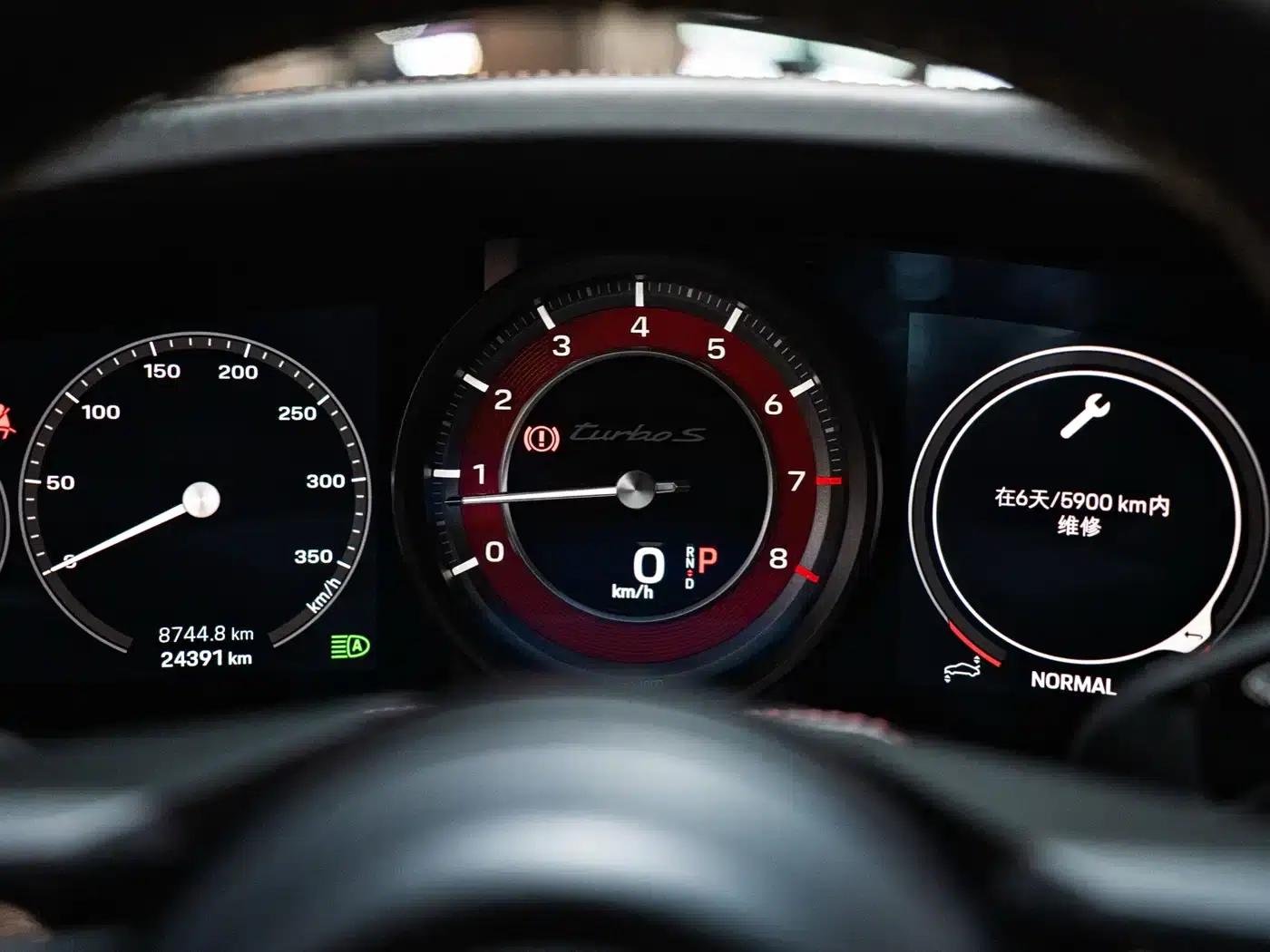 2022 Porsche 911 Turbo S 3.7T — миниатюра 11