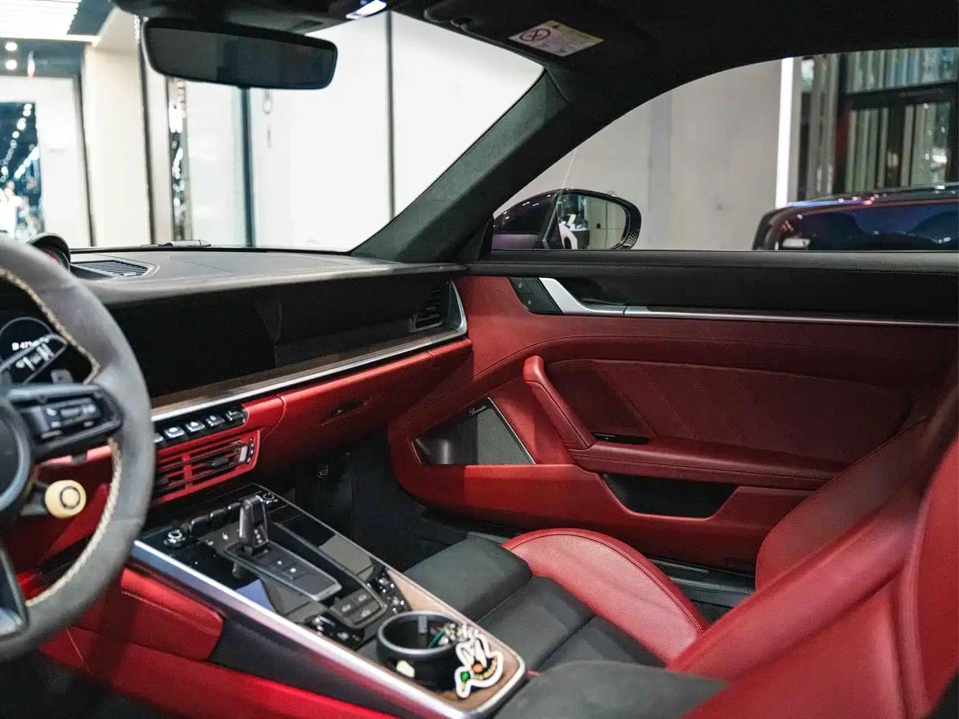 2022 Porsche 911 Turbo S 3.7T — миниатюра 21