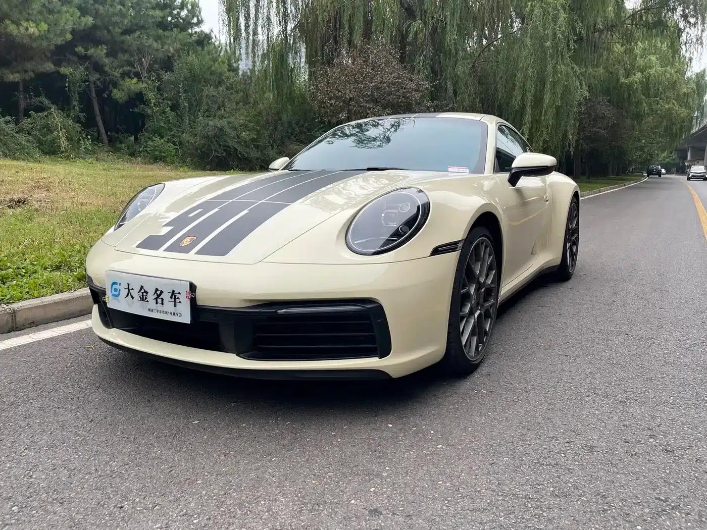 Porsche 911 2020 Carrera 3.0T — миниатюра 1