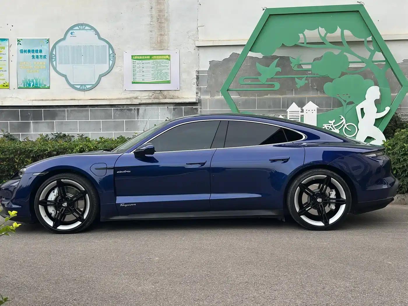 2022 Taycan Facelift — миниатюра 7