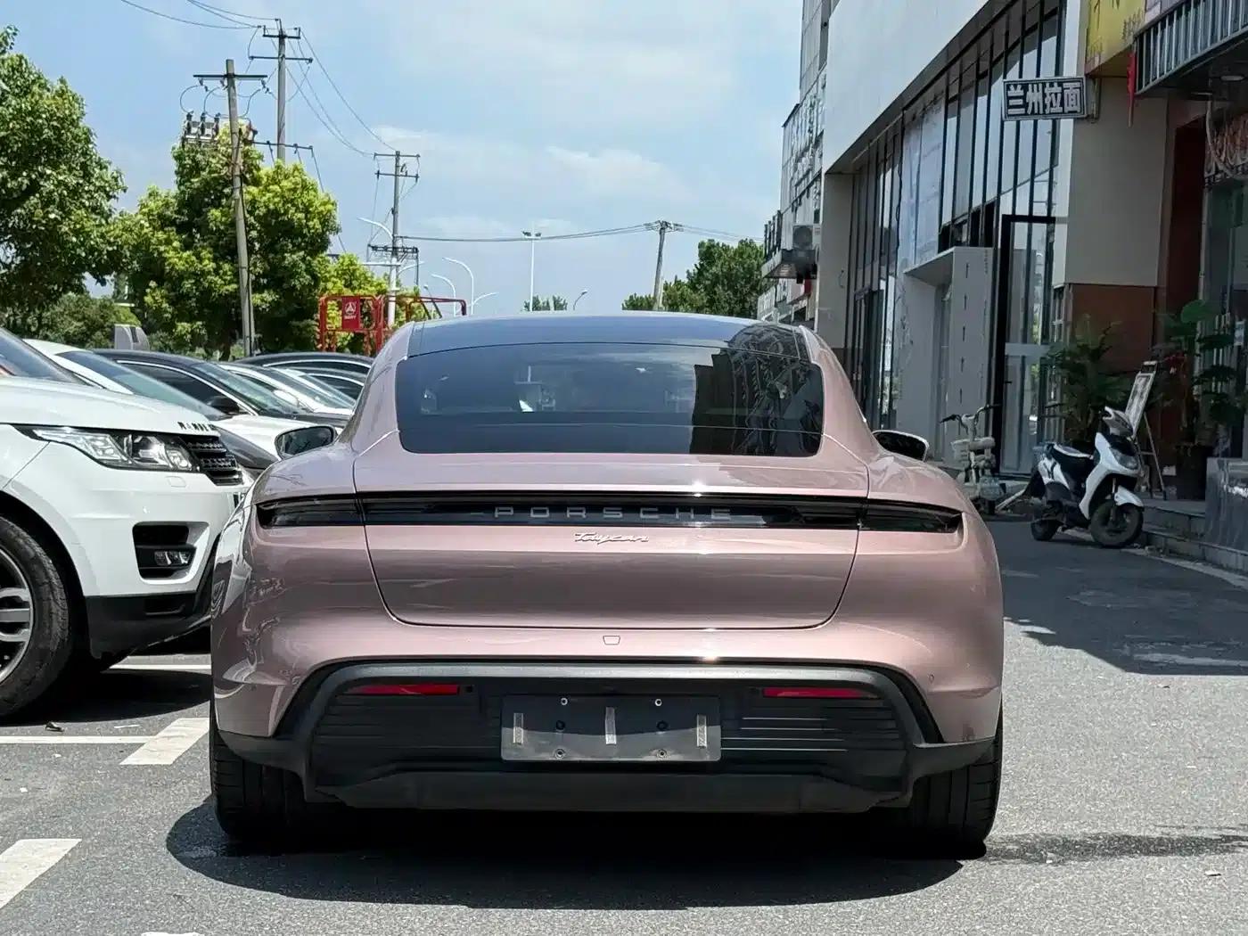 2020 Taycan — миниатюра 5