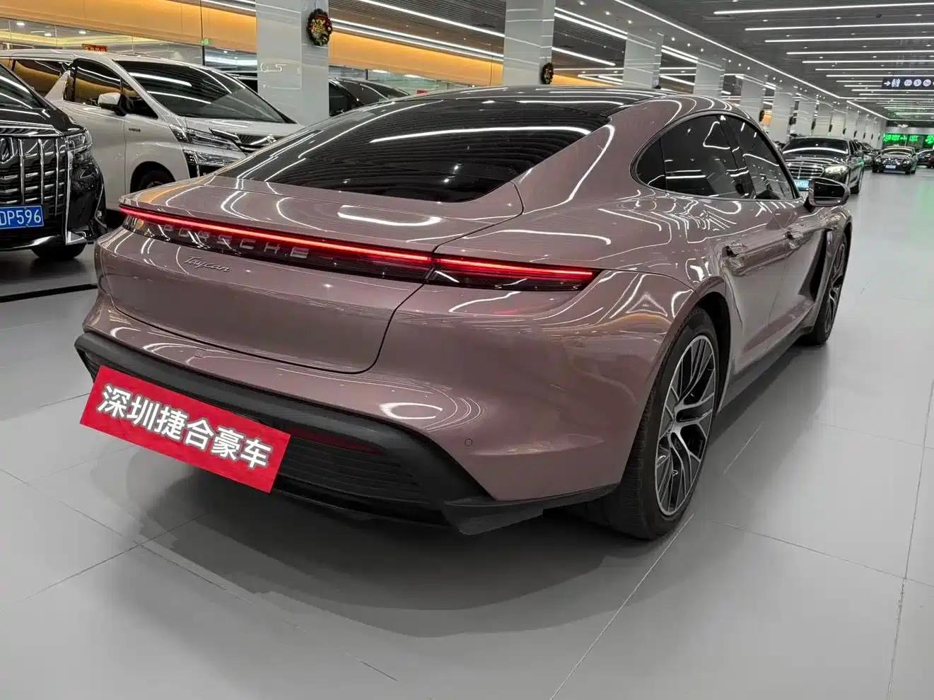 2020 Taycan — миниатюра 6