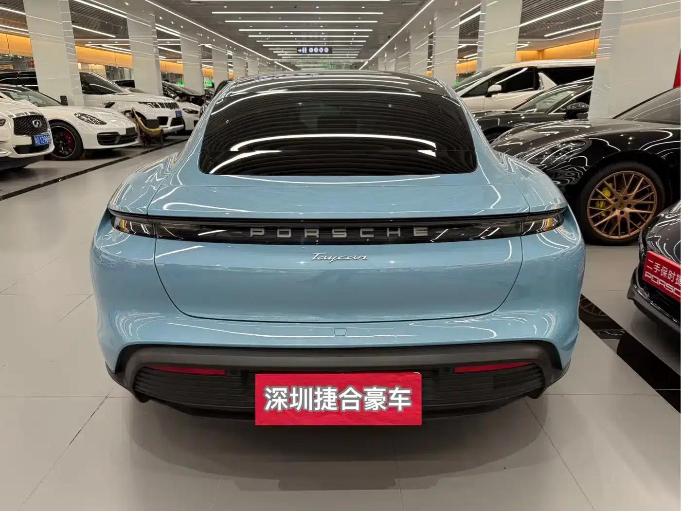 2022 Taycan 4S — миниатюра 5