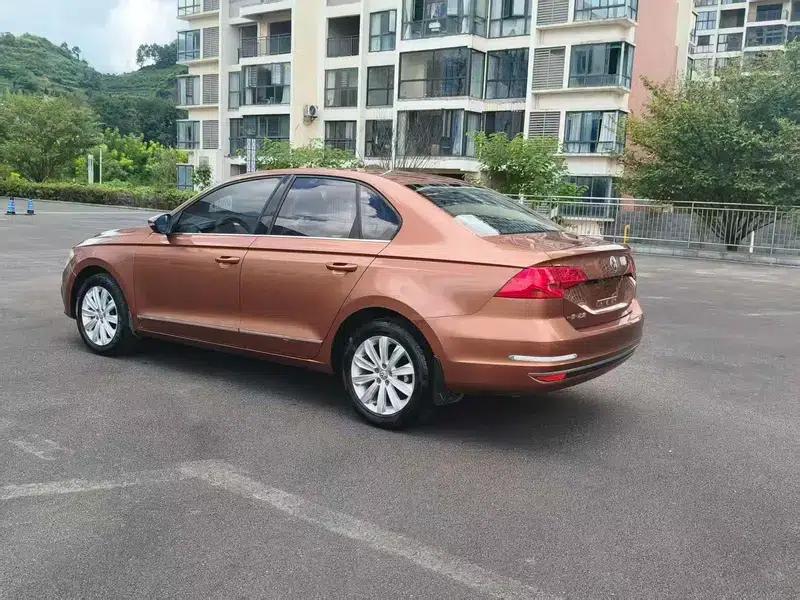 2018 Volkswagen Bora 1.5L Automatic Comfort Model — миниатюра 4
