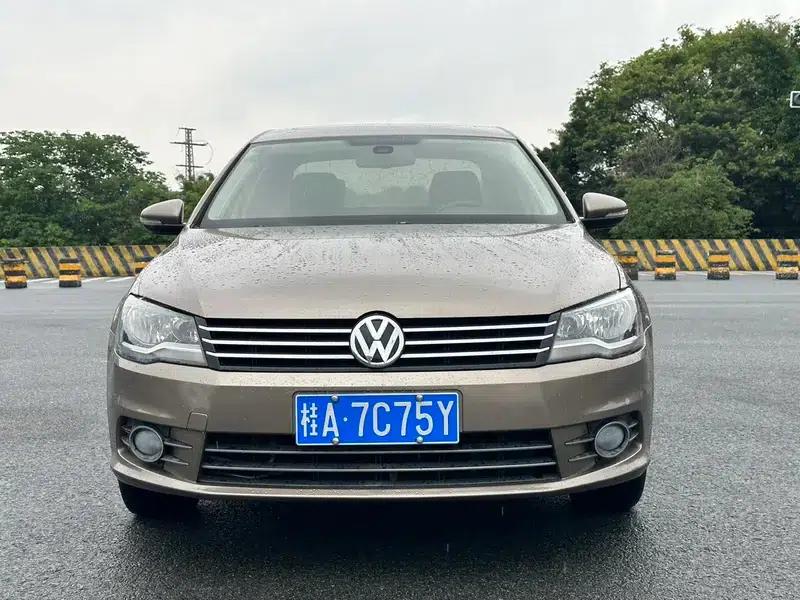 2013 Volkswagen Bora 1.4T Automatic Luxury Edition — миниатюра 2
