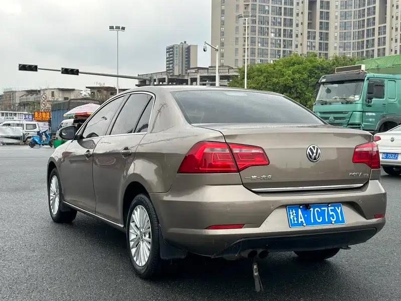 2013 Volkswagen Bora 1.4T Automatic Luxury Edition — миниатюра 5